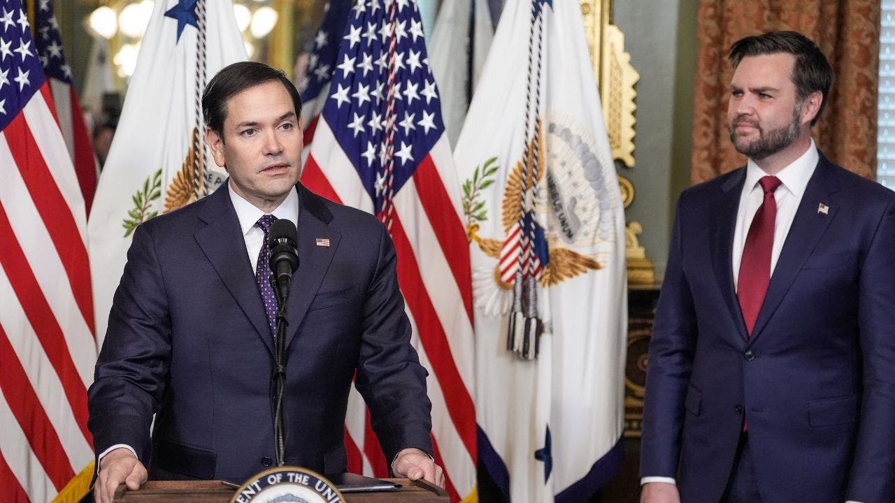 Rubio spielt die Gespräche über 2028 herunter und preist Vance als Trumps Nachfolger an
