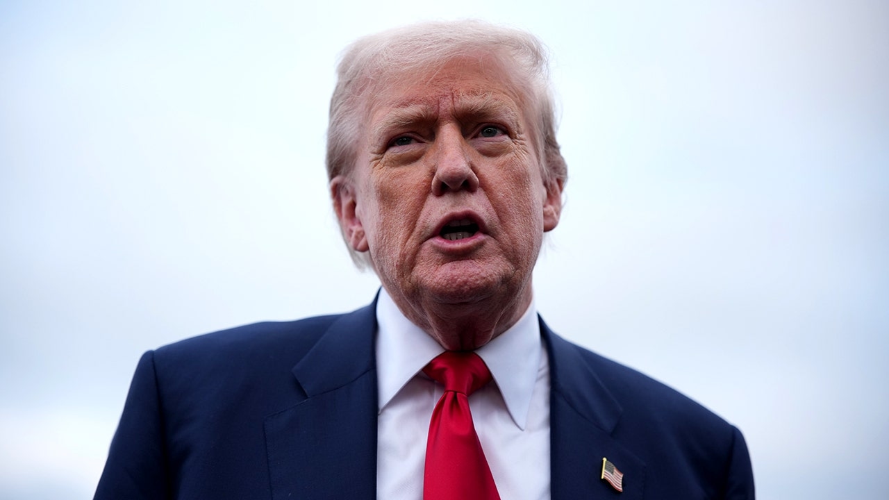 Трамп послал Шумера «к черту» из-за требований Сената о финансировании сделки с кандидатами после провала переговоров