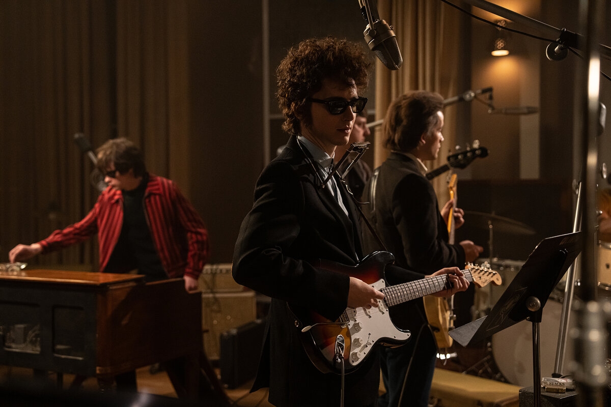 Bob Dylan-film “Like a Complete Unknown”: de eeuwig raadselachtige