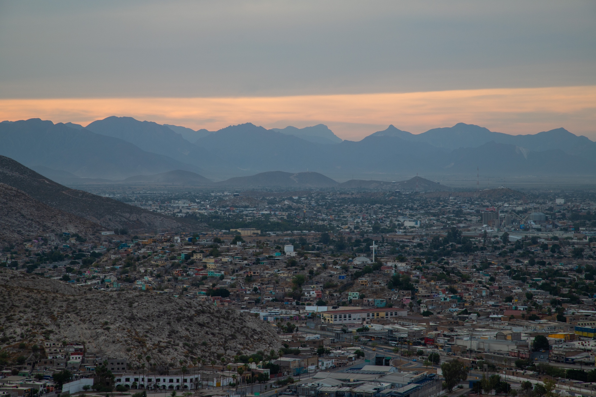 Torreón reforça medidas preventivas em antecipação às chuvas neste fim de semana.