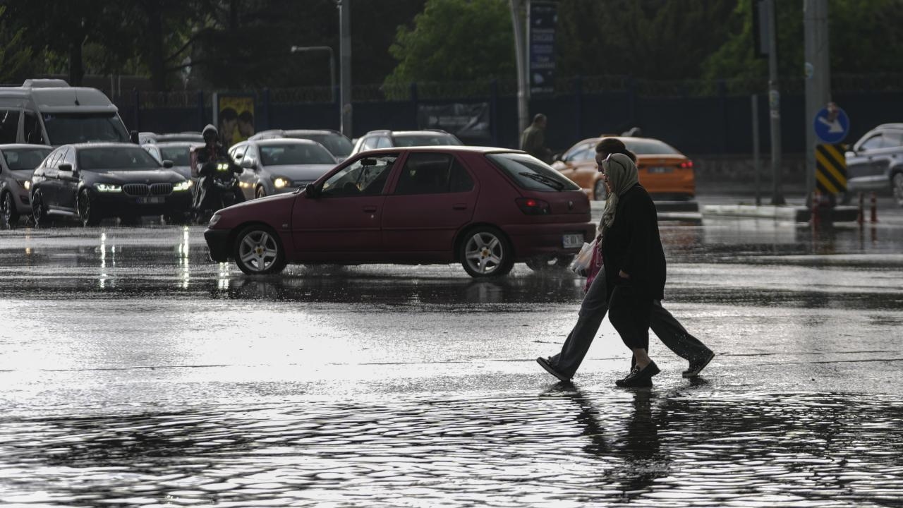 Mientras Turquía lucha contra el calor, se esperan lluvias en Ankara