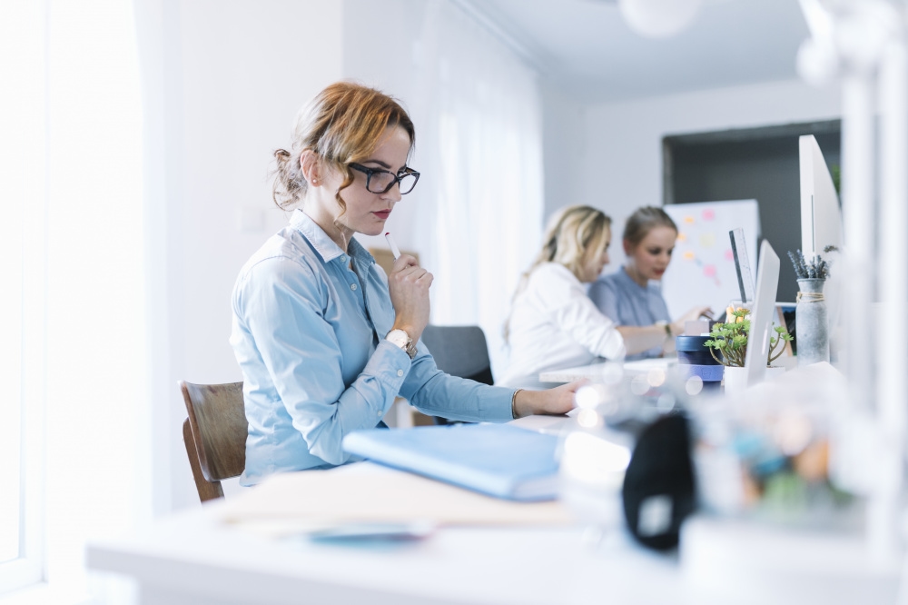 What educational programs for pharmaceutical company employees are offered in Skolkovo