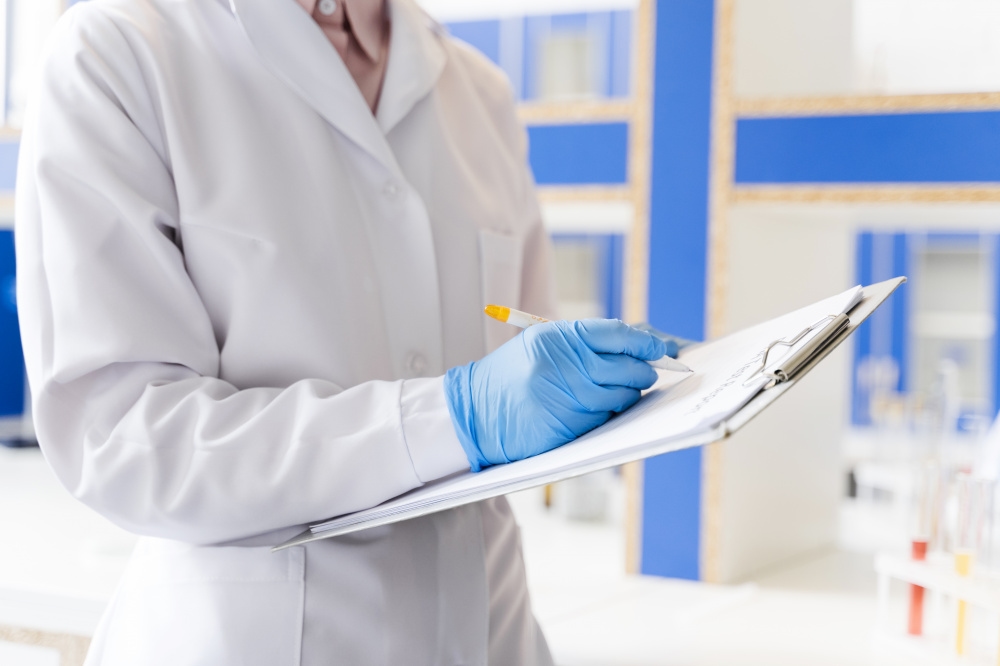 Zaktualizowano wytyczne kliniczne dotyczące ostrych wirusowych infekcji dróg oddechowych u dorosłych