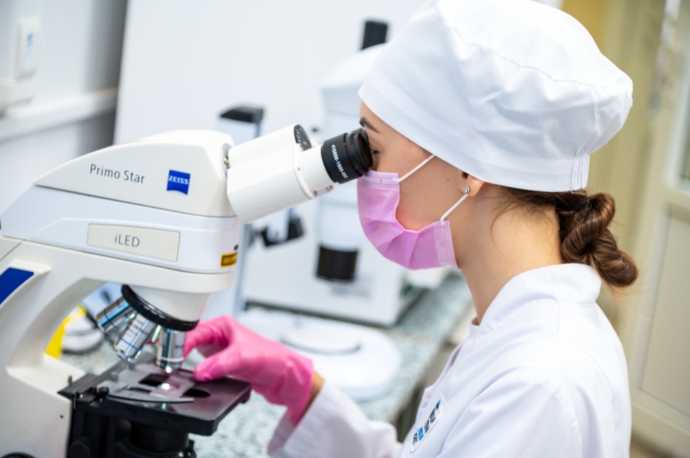A Universidade Médica Estadual de Samara testou um formato online para educação profissional adicional no desenvolvimento de medicamentos inovadores