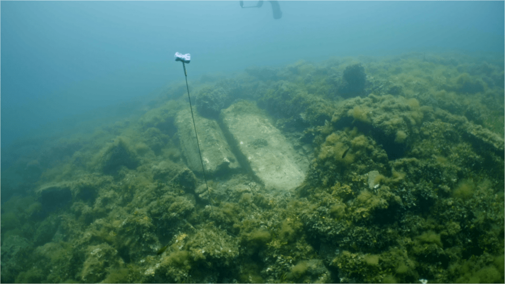 Tesouros Imperiais Reescrevem a História Submersa dos Campos Flegreus