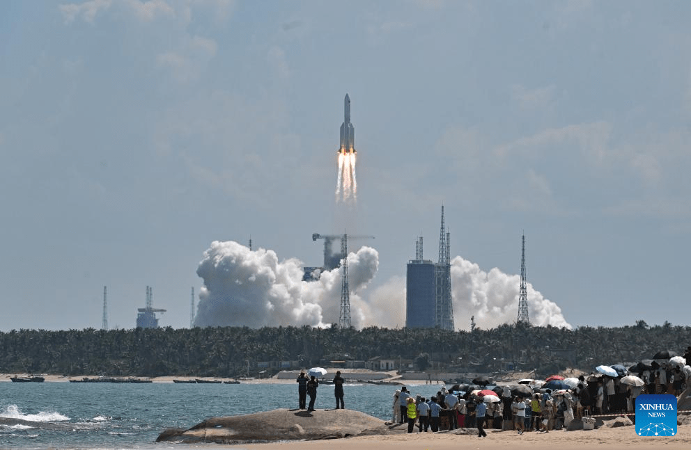 China has launched a new batch of satellites for its national internet.