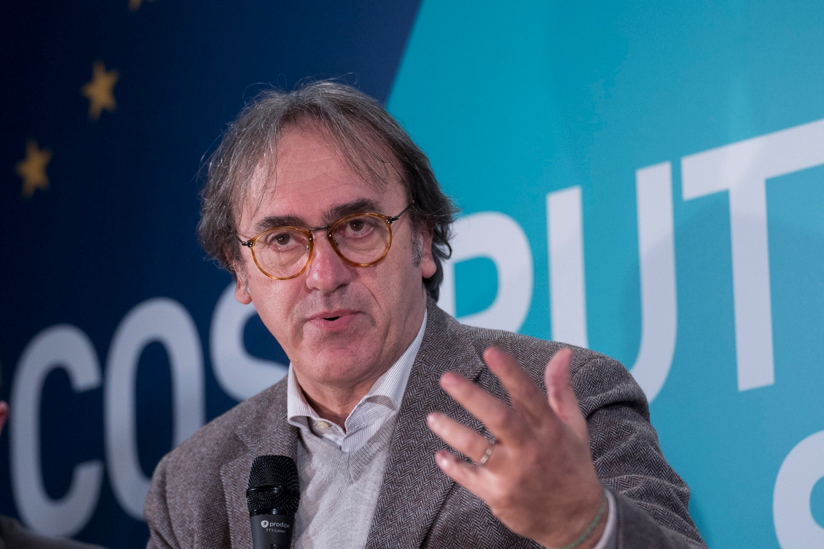 Tarieven, Bonelli tegen Affaritaliani: "EU-VS-overeenkomst? Een ware capitulatie: Von der Leyen en Meloni hebben hun ziel aan Trump verkocht."