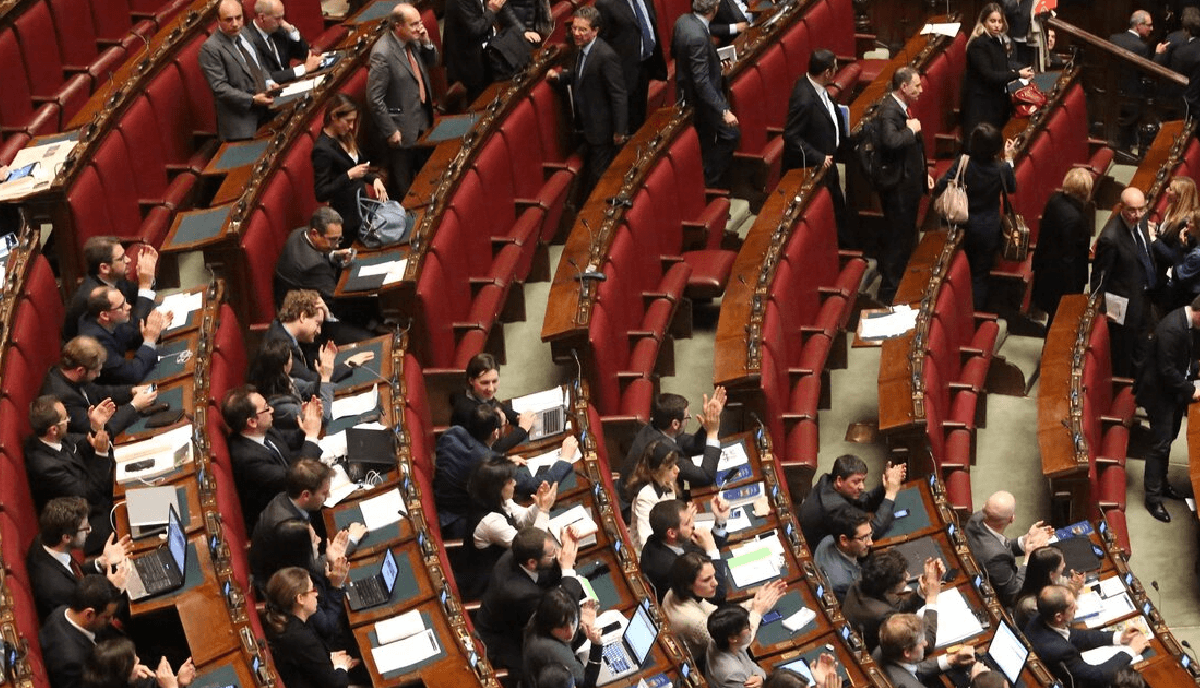 Il centro che non c'è: politica, bisogni e la sfida di una nuova riconoscibilità