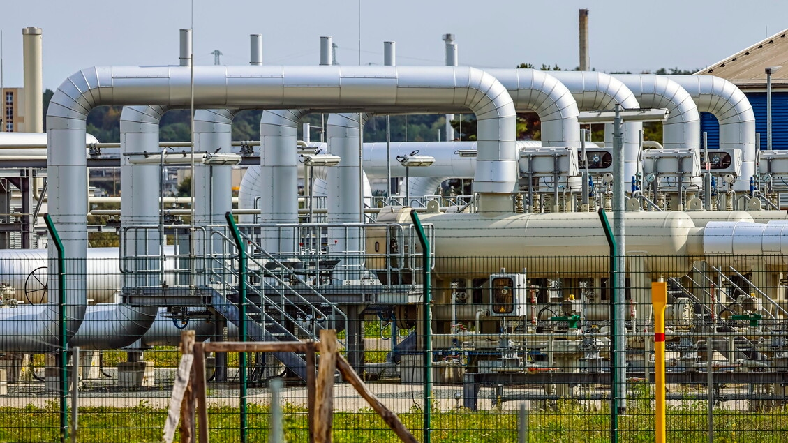 Gas prices open higher at 35.67 euros