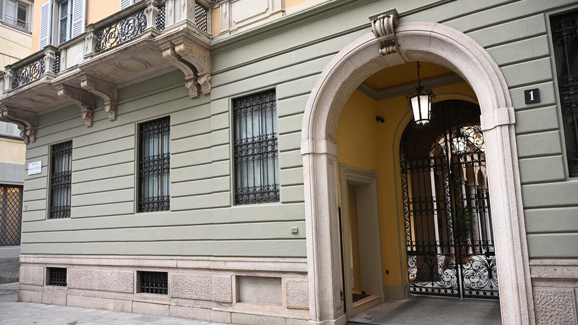 MPS and Mediobanca in line with the stock market on the first day of the takeover bid.