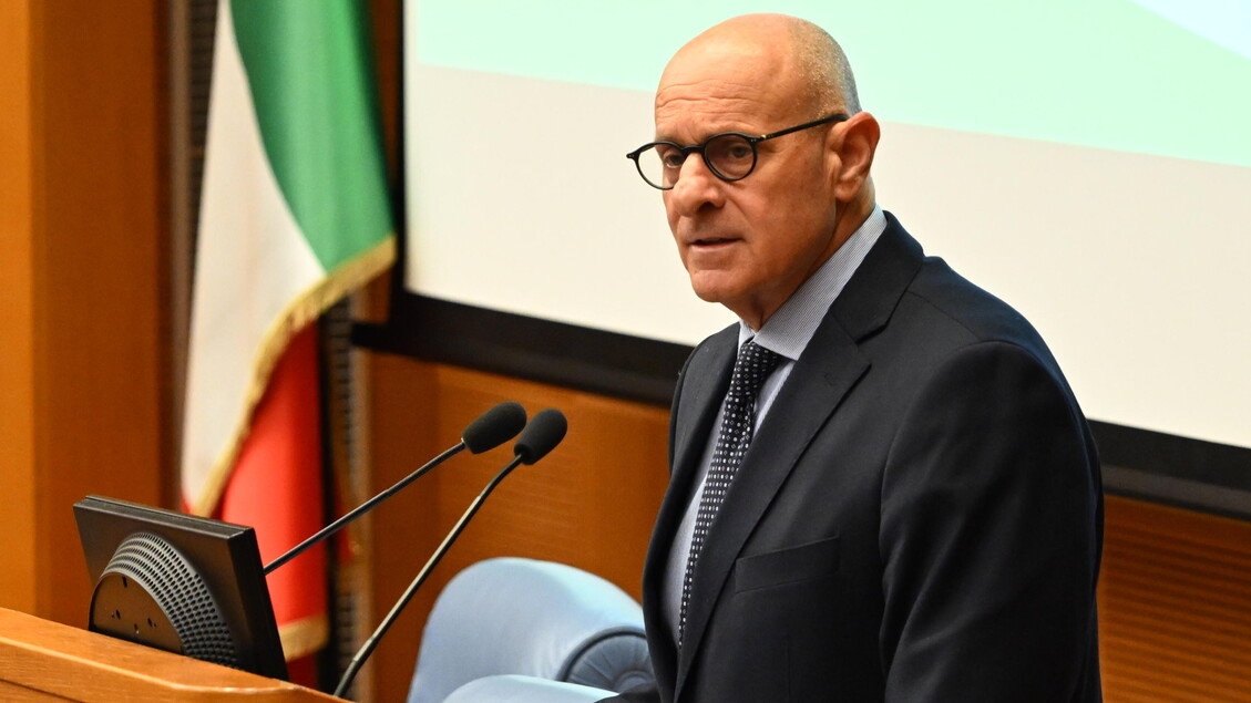 'Via Nazionale wordt Via della Costituzione', controverse in Rome