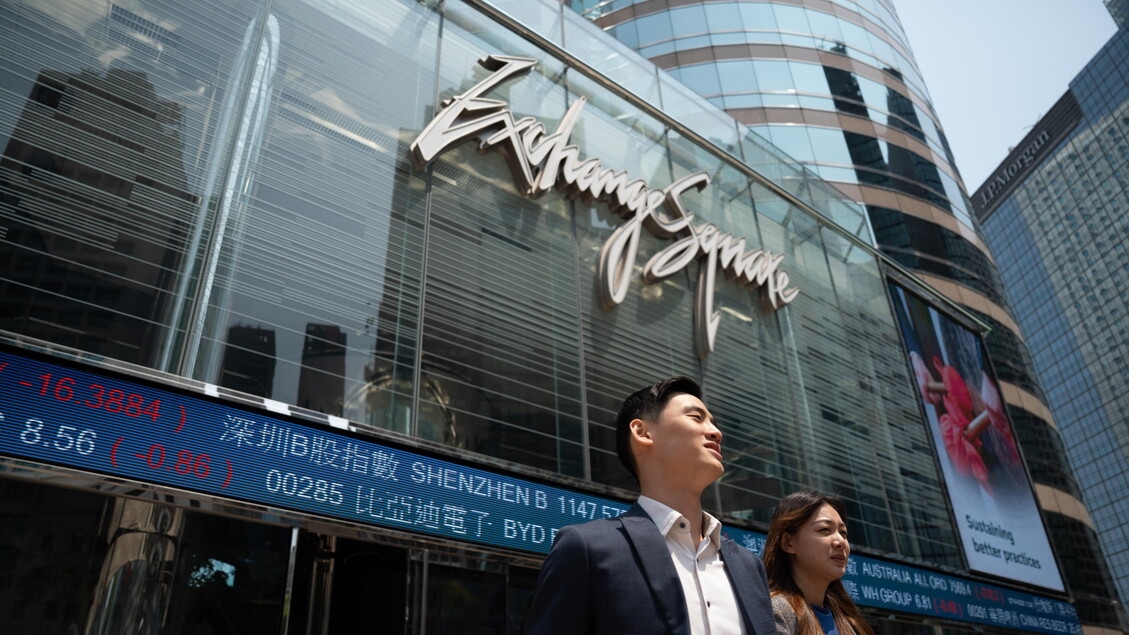 Stock Market: Hong Kong Negative, Opens at -0.31%