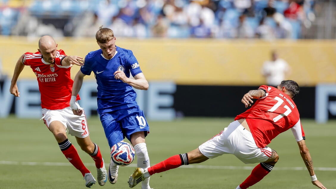 Mundial de Clubes: Chelsea vence o Benfica por 4 a 1 após atraso devido ao mau tempo