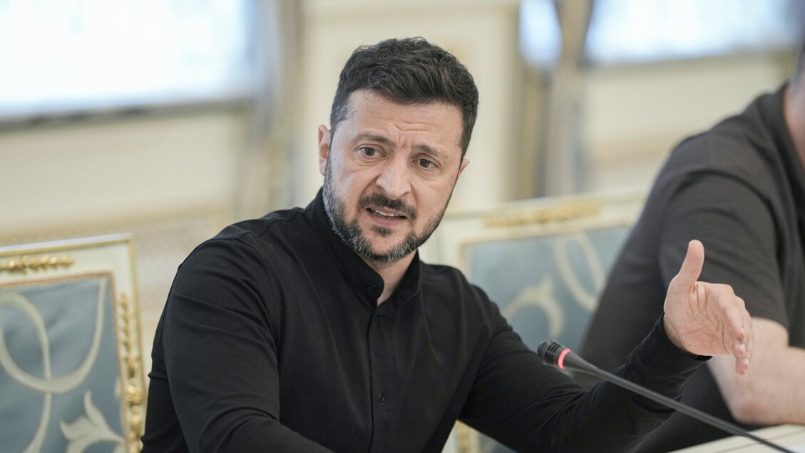 Zelenski presiona: «Aún esperamos una respuesta de EE. UU. sobre la defensa aérea»