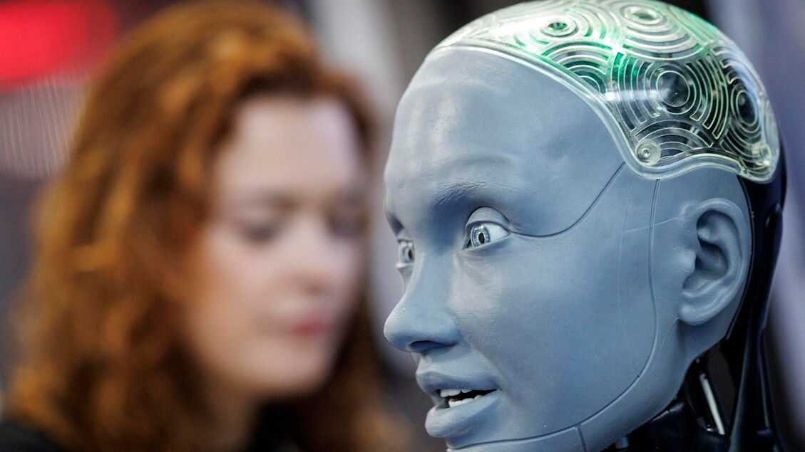 21% of Italians are optimistic about AI, but only 7% know it well.