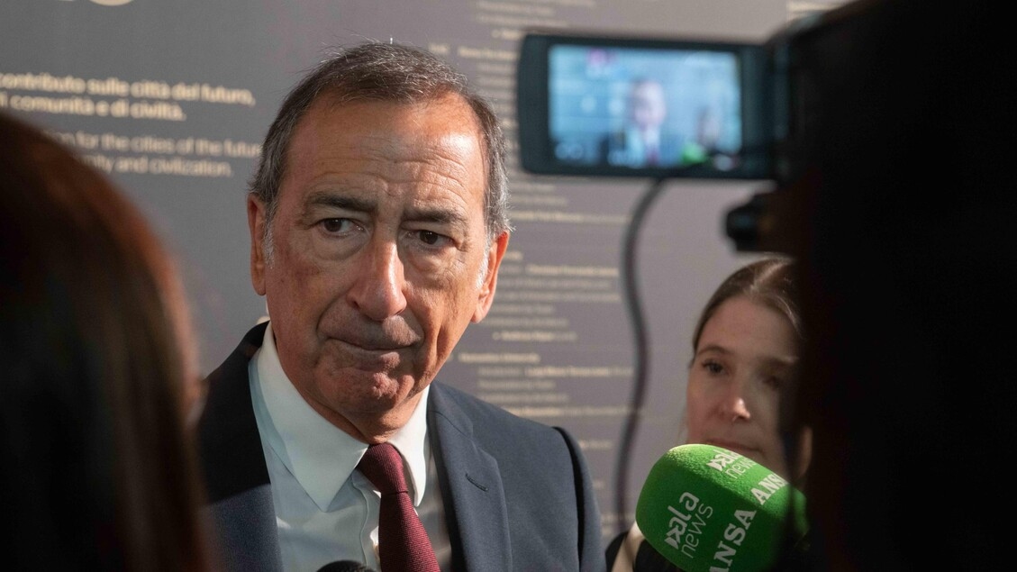 Sala sotto assedio, ma Meloni frena. Il Pd: 'Vada avanti'