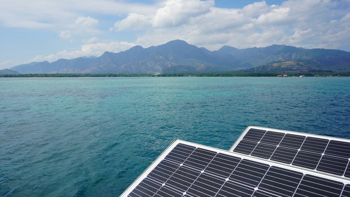 Towards solar panels that work on the seabed