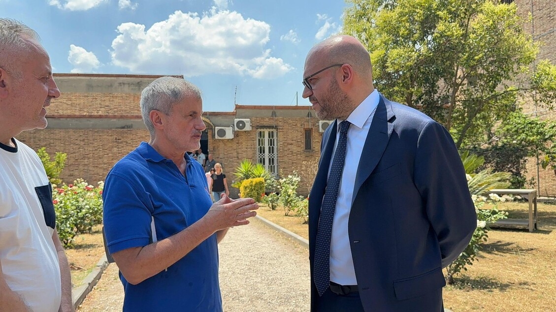 Alemanno: 'Ik nodig de politiek uit in de gevangenis'