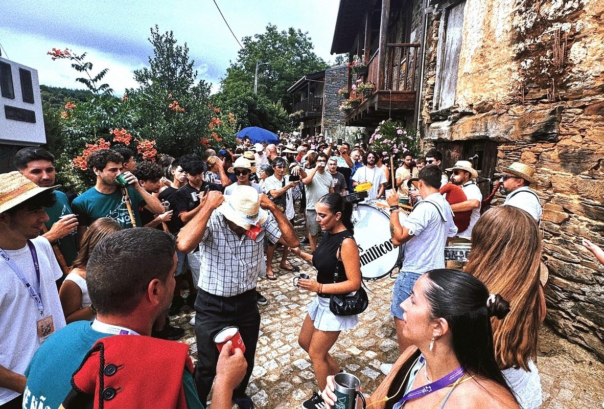 Festival D'Onor, iki ülkeyi müzik aracılığıyla birleştirdi