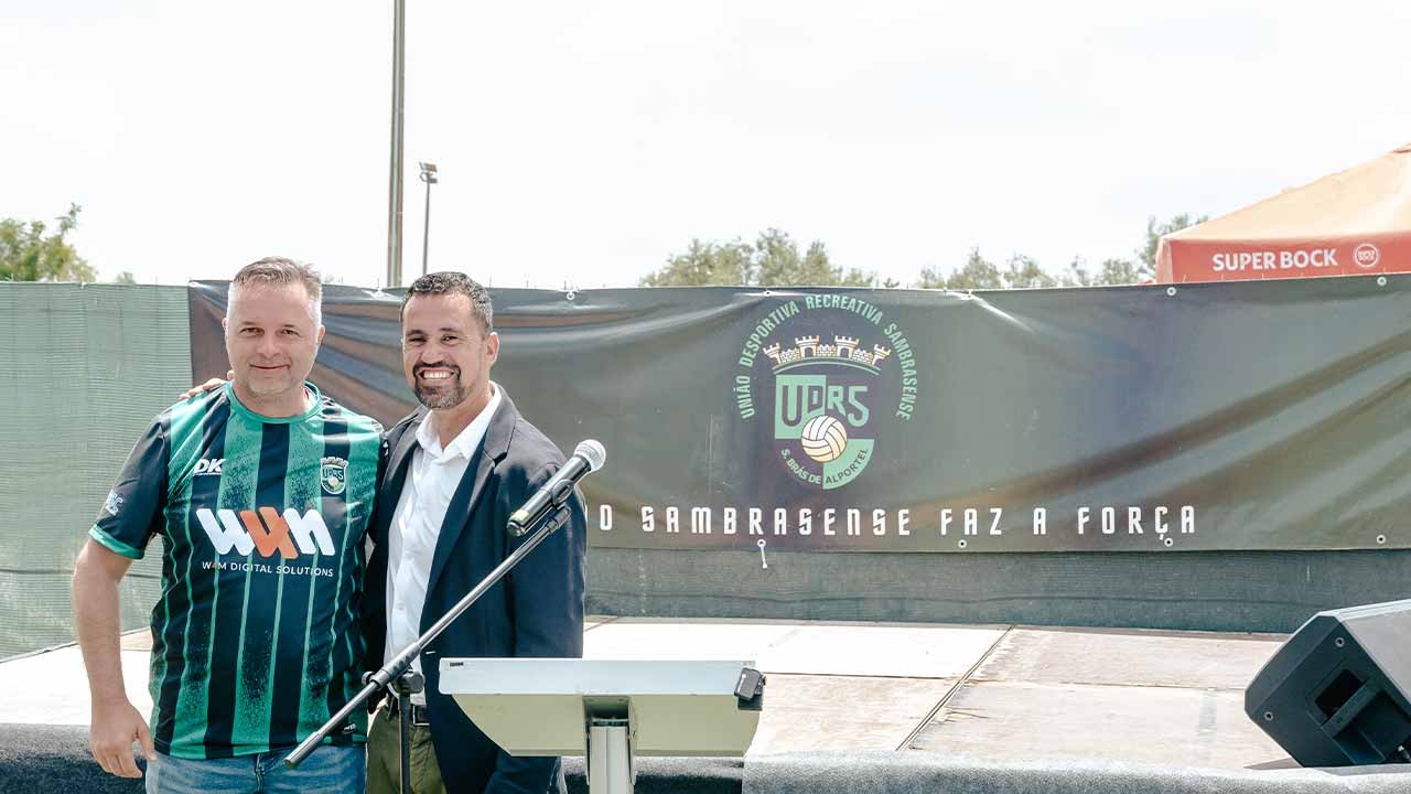 Centenas de pessoas celebram 55 anos da União Desportiva e Recreativa Sambrasense