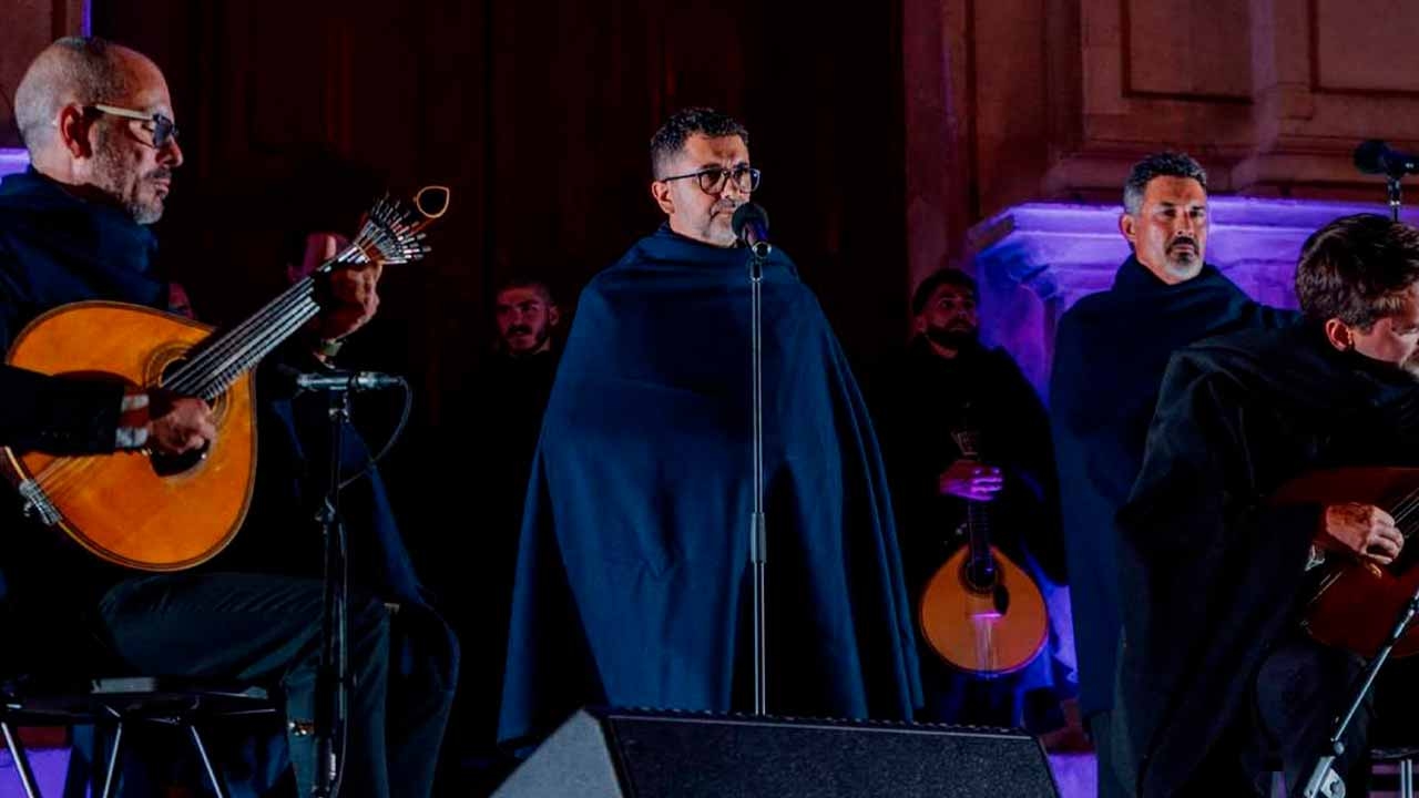 Algarvios In Versus aturaram na Monumental Serenata da Universidade de Coimbra