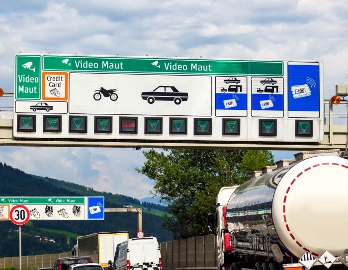 Detecting fraud: Nasty phishing with France's motorway toll