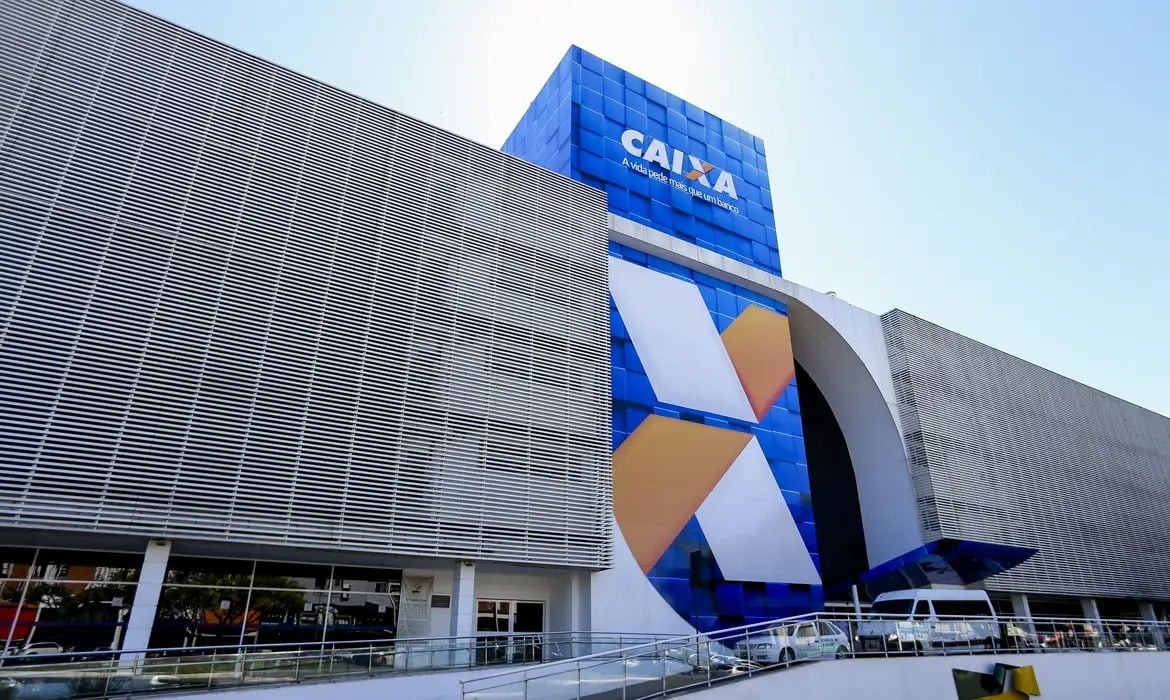 Caixa lanza bono salarial para los nacidos en mayo y junio