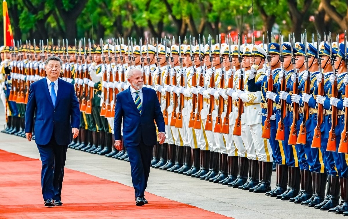 Trump'a mesajlar gönderen Lula, Xi Jinping ile birlikte Çin'e yaptığı resmi ziyareti sonlandırdı