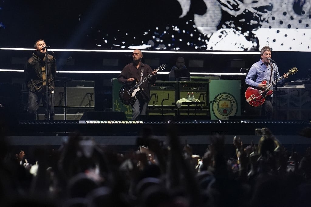 Oasis geeft eerste show van langverwachte reünietournee