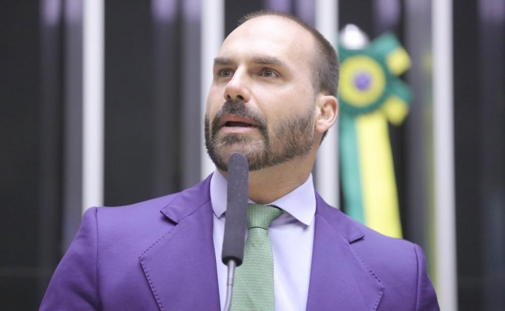 The Federal Audit Court (TCU) asks the Chamber of Deputies to investigate irregularities during Eduardo Bolsonaro's stay in the US