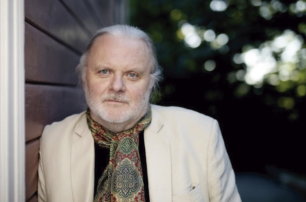 A duel between author and reader.