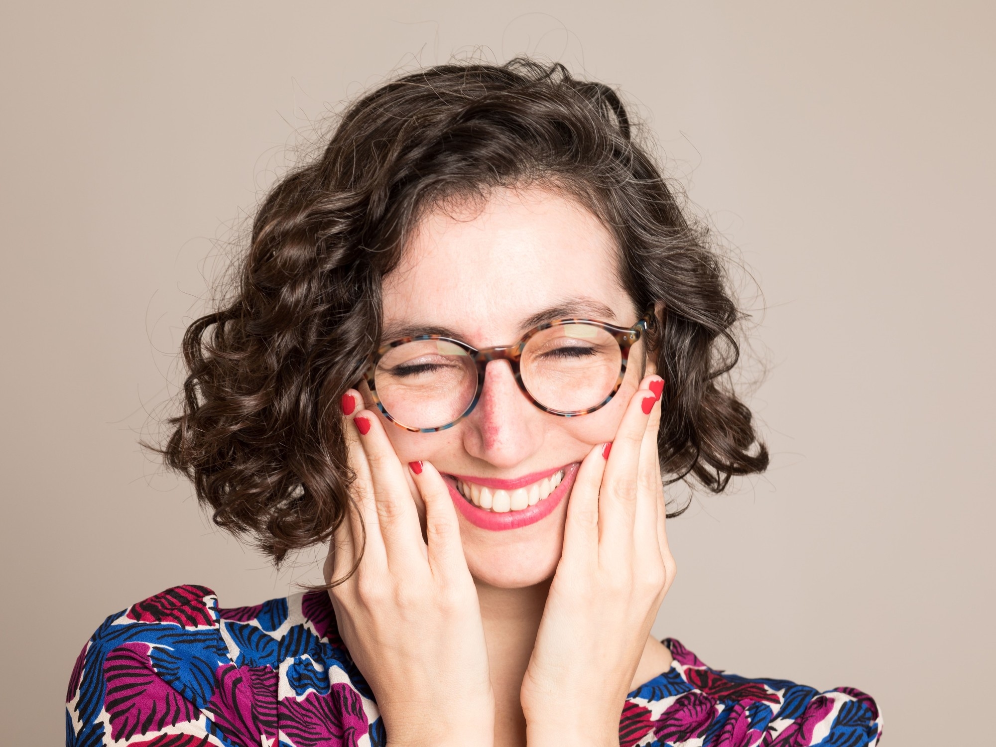 María Luque: toda la belleza que se esconde en la vida de una maestra jubilada