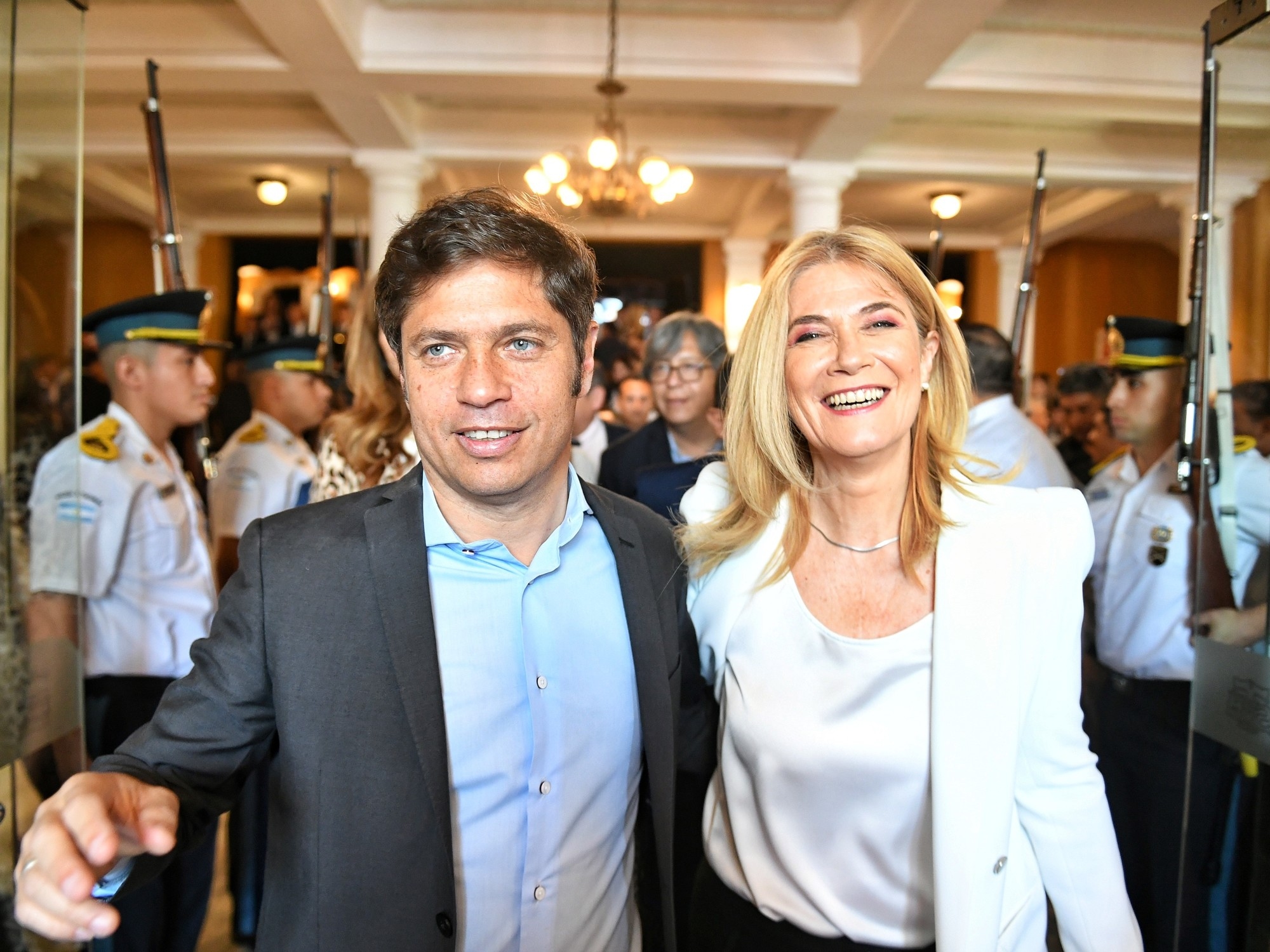 Il peronismo ha raggiunto una fragile tregua alle 5 del mattino: ecco gli otto nomi che guideranno le liste nella Provincia.