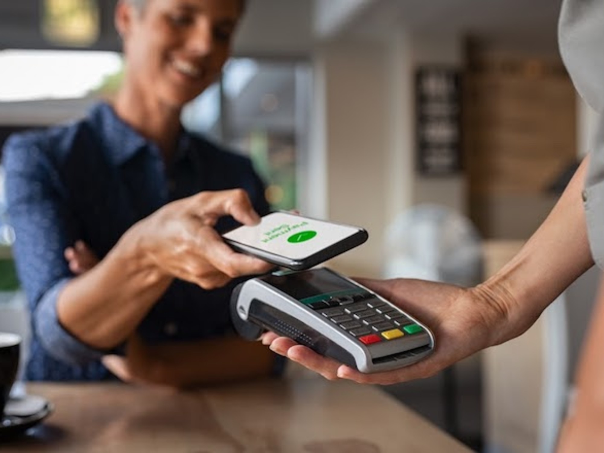 Debit card payments in dollars are now available: which wallets can be used?