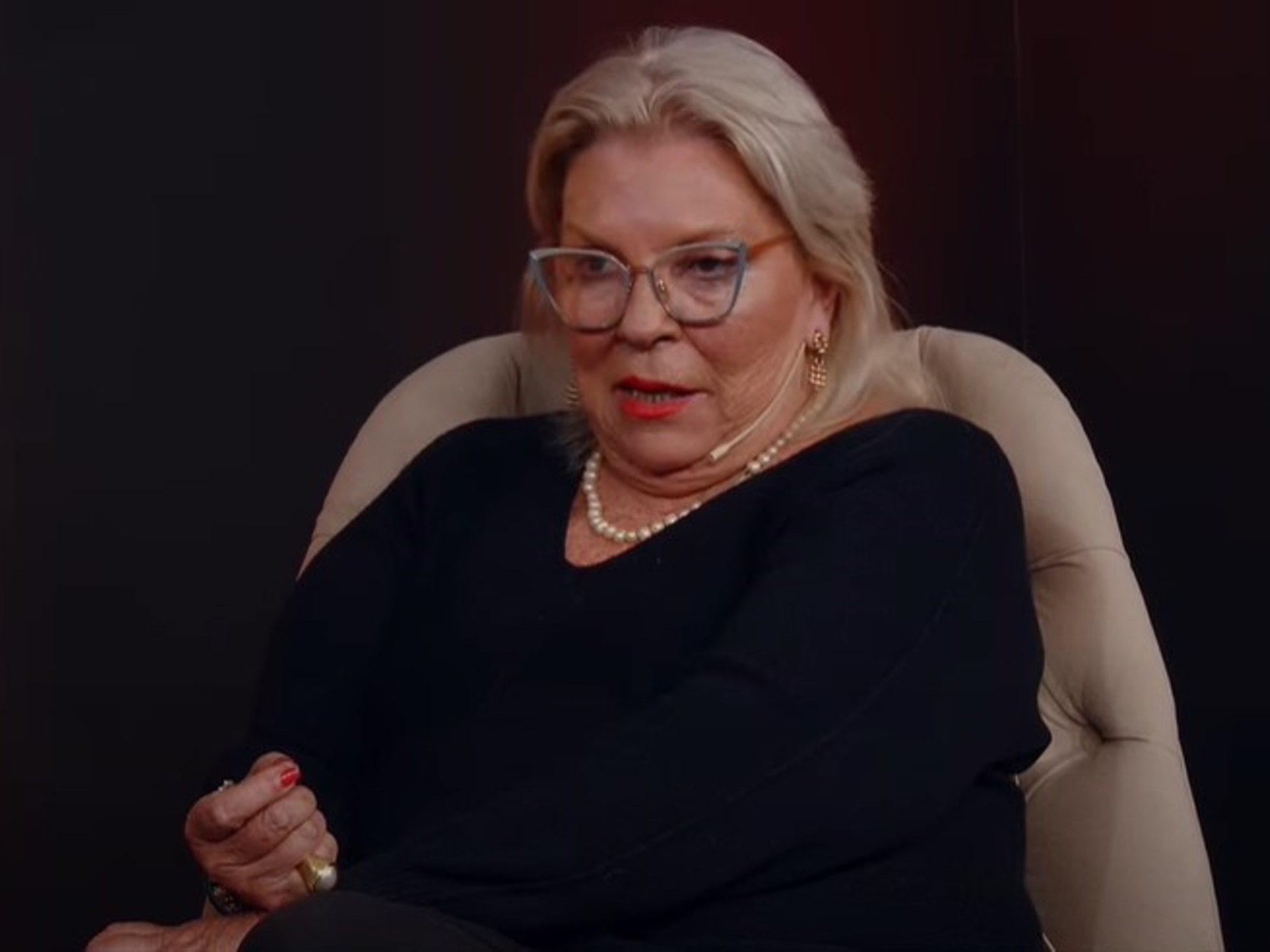 Elisa Carrió warf den libertären Abgeordneten vor, Tonaufnahmen der Regierung durchsickern zu lassen: „Das passiert ihnen, wenn sie Katzen auf die Listen setzen, die Spione heiraten.“