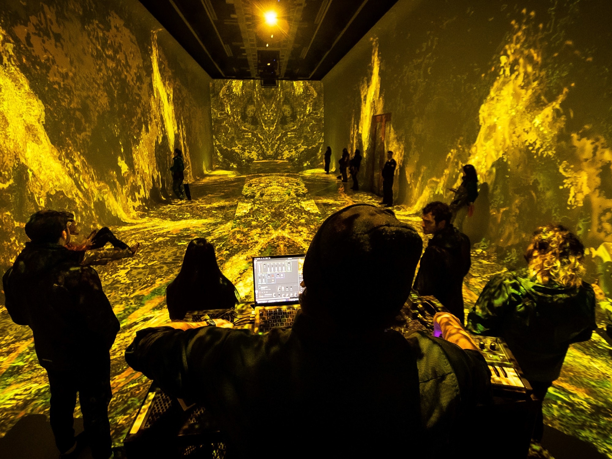 Pleamar Inmersiva 2025, the great sensorial celebration of digital and electronic arts, concludes.