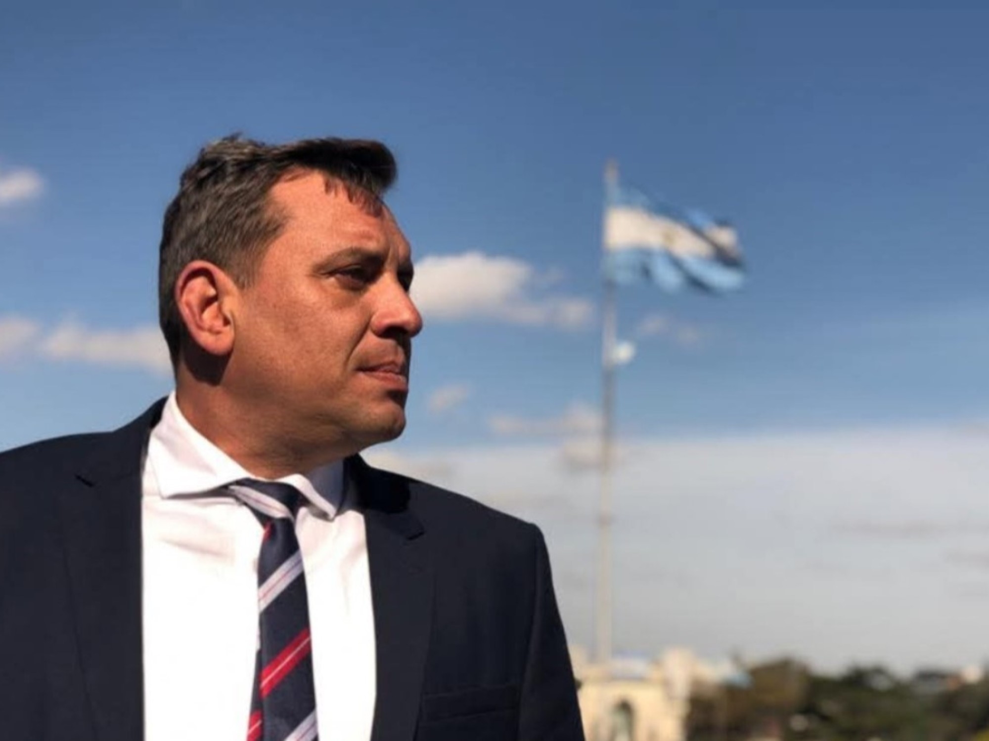 Kicillof entließ 24 Polizeibeamte aus Buenos Aires, weil sie für den libertären Kandidaten der Dritten Sektion gearbeitet hatten.
