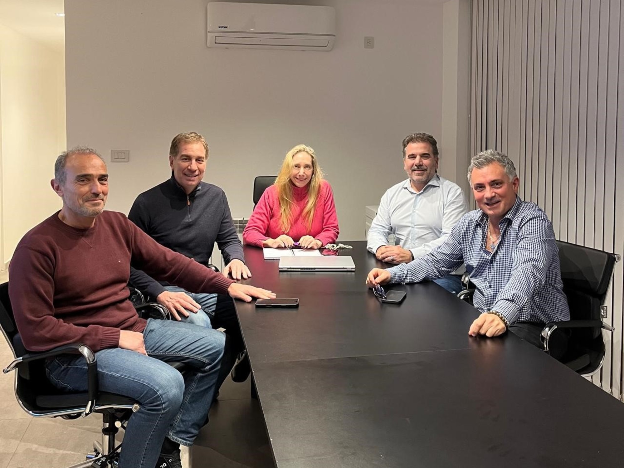 La Libertad Avanza ha precisato che la sicurezza sarà il fulcro della campagna e ha proposto come candidato nella terza sezione un ex capo della polizia.