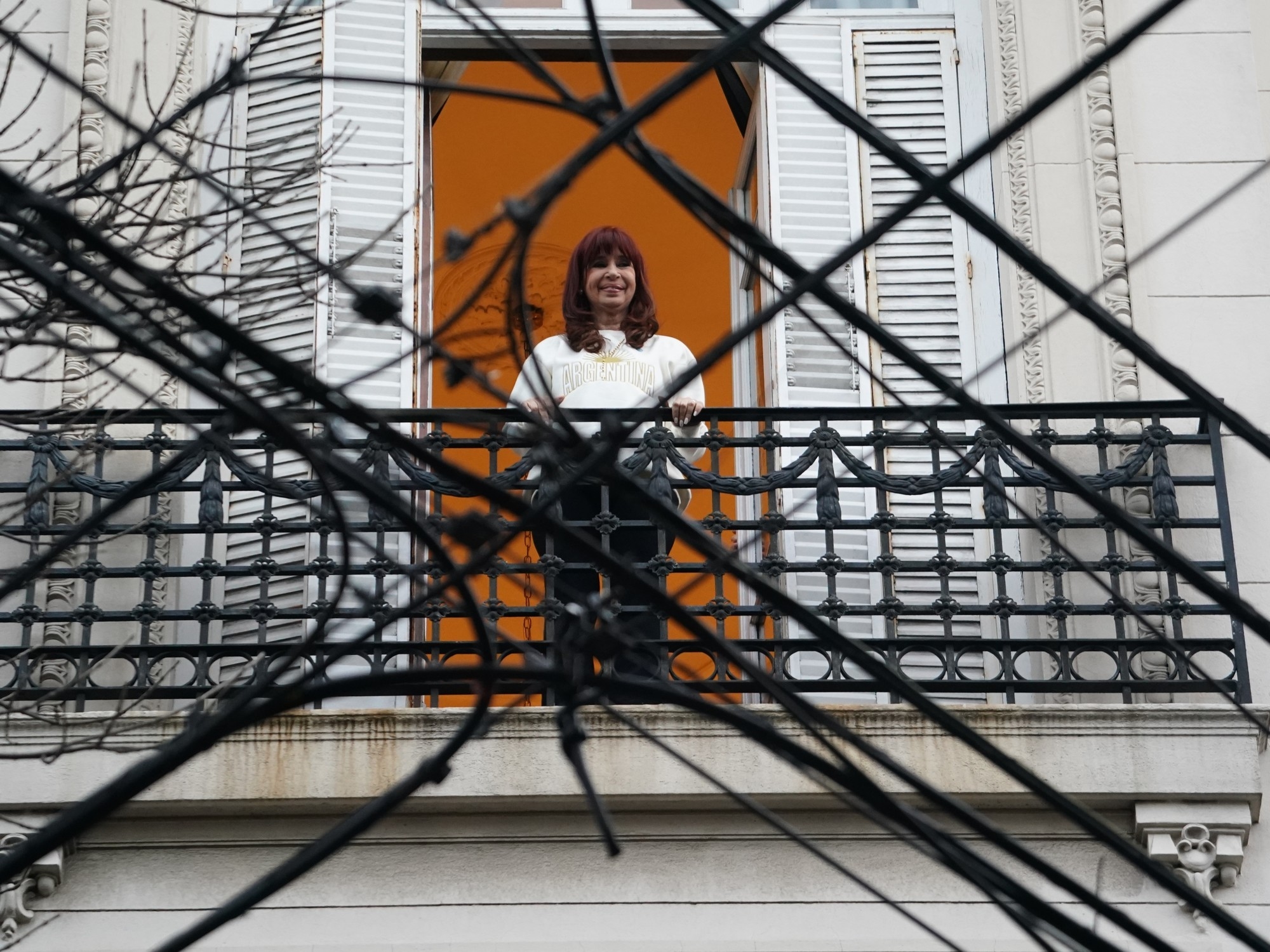 Das Gericht in Santa Cruz möchte Cristina Kirchner auf der Wählerliste belassen und widerspricht damit dem Obersten Gerichtshof.