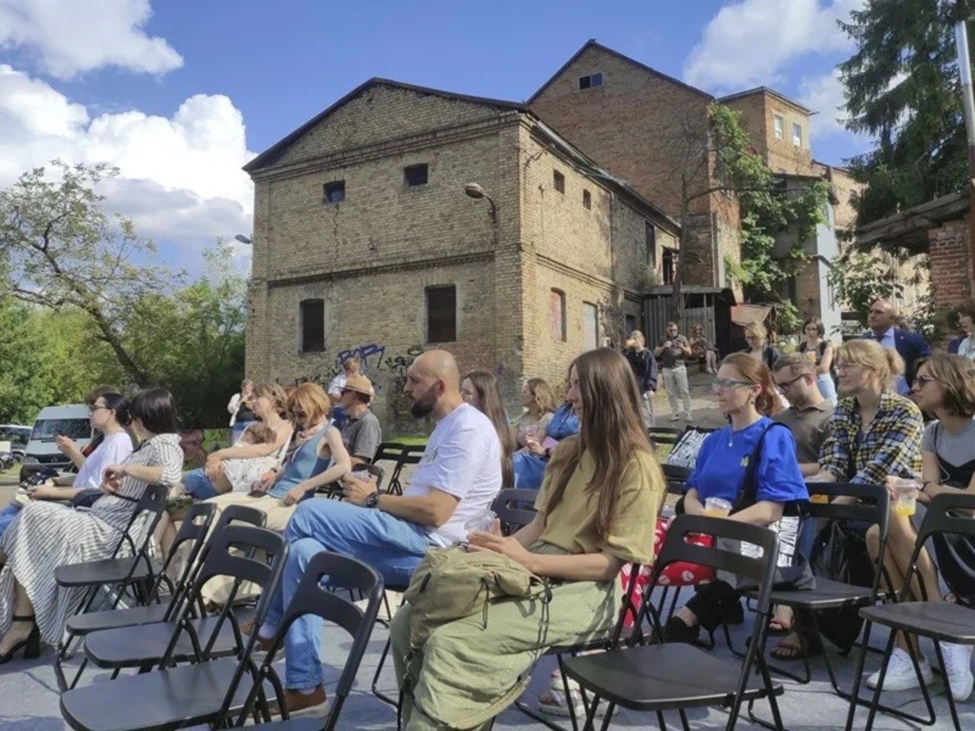 Lutsk, la città ucraina rinata in mezzo alla guerra attraverso l'arte e l'attivismo culturale