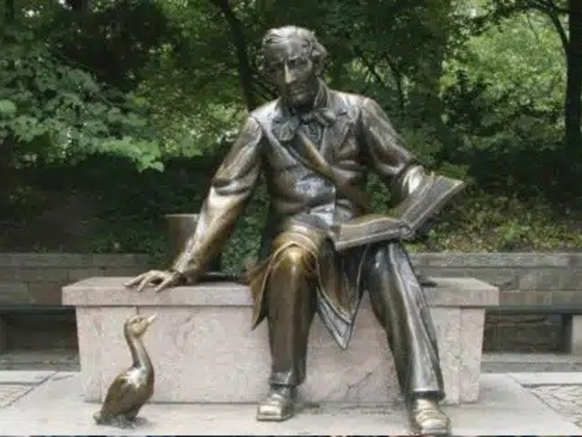 La Danimarca commemora Hans Christian Andersen a 150 anni dalla sua morte