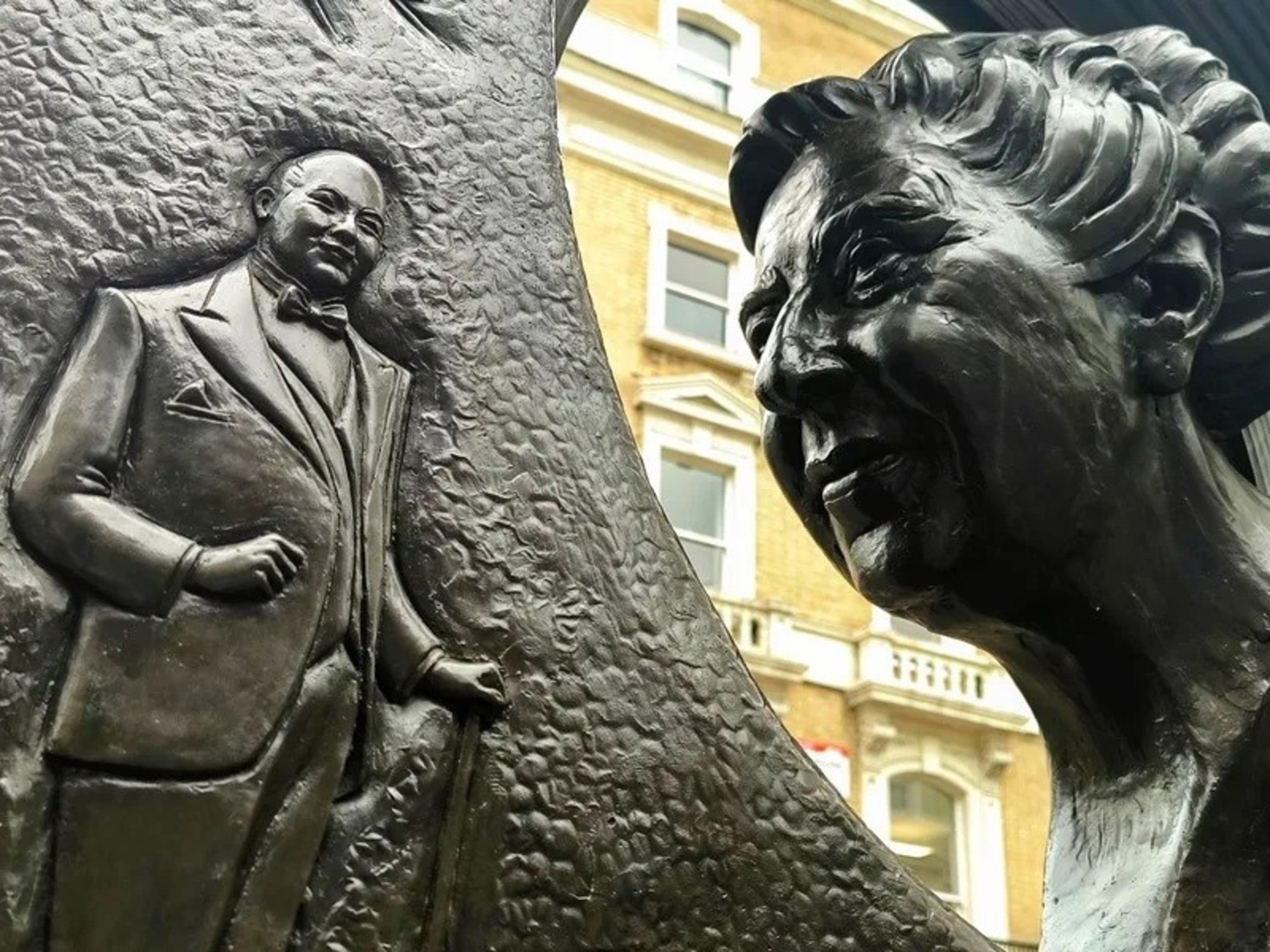 Poirot'nun ölümünden 50 yıl sonra, Agatha Christie'nin titiz ve kusursuz dedektifi