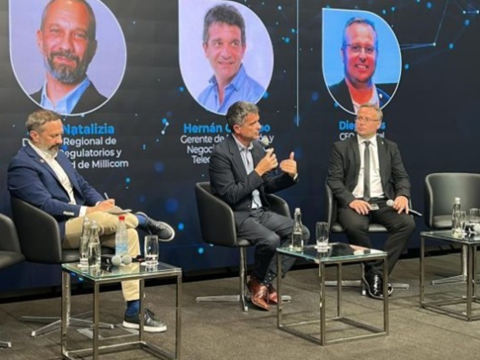 Paraguay'da 5G ihale sürecinin gözden geçirilmesini isteyen cep telefonu şirketlerinden sert eleştiriler geliyor.