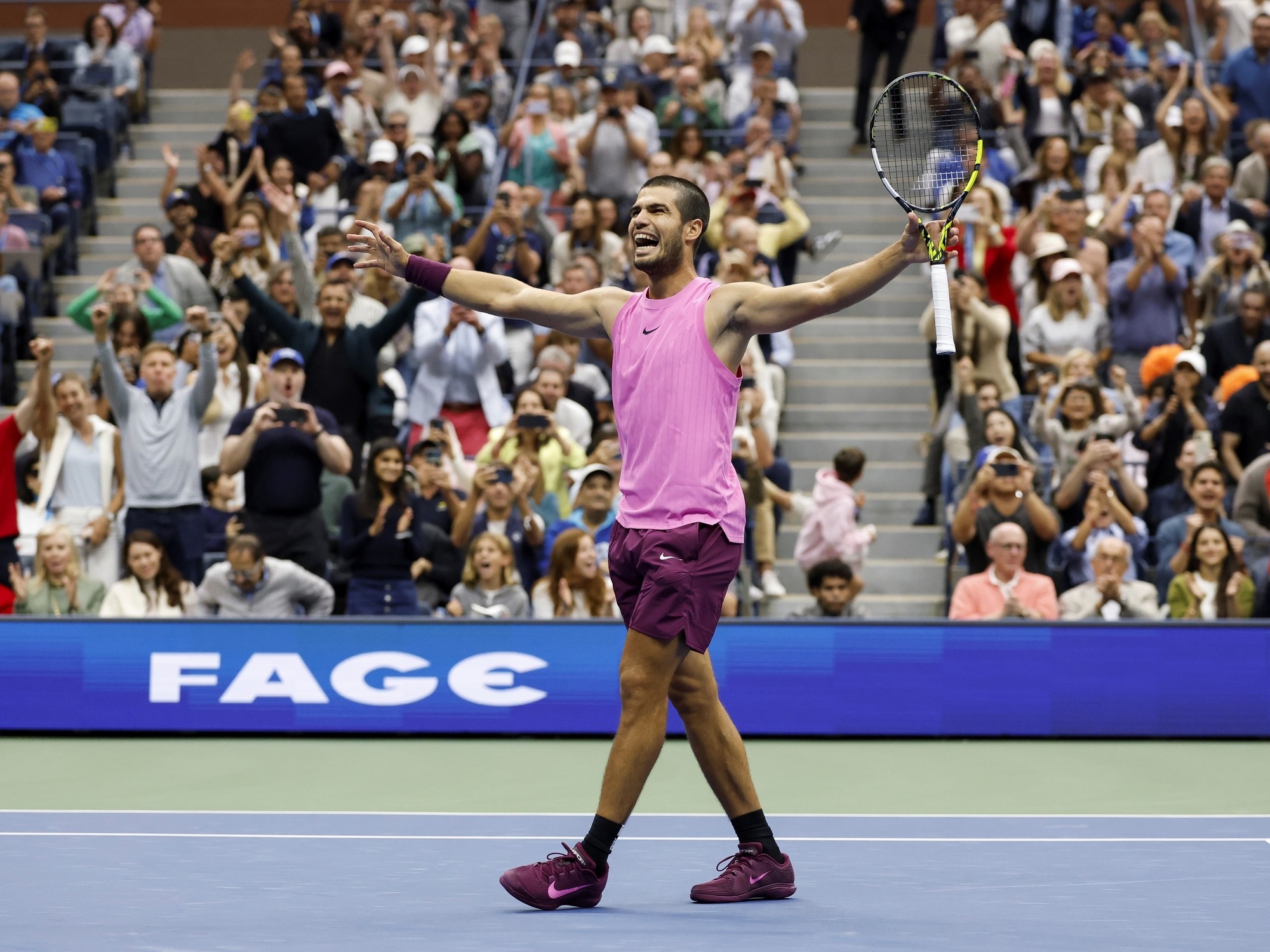 Ferrari'den Wimbledon'a, yapay zeka elit sporu yeniden tanımlıyor: maçların, yarışların ve sözleşmelerin nasıl belirlendiği.