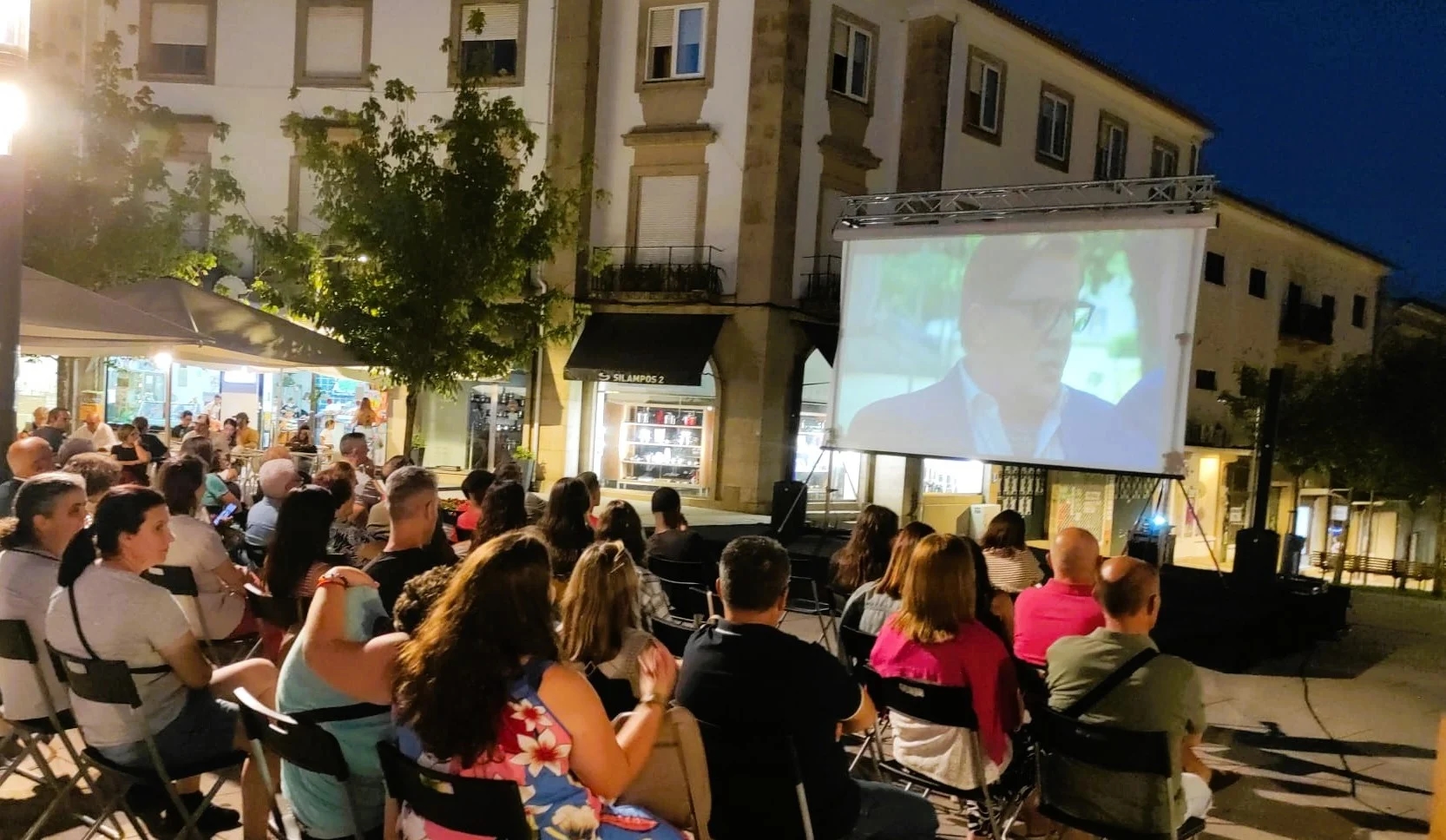 El verano se celebra con cine y conciertos callejeros