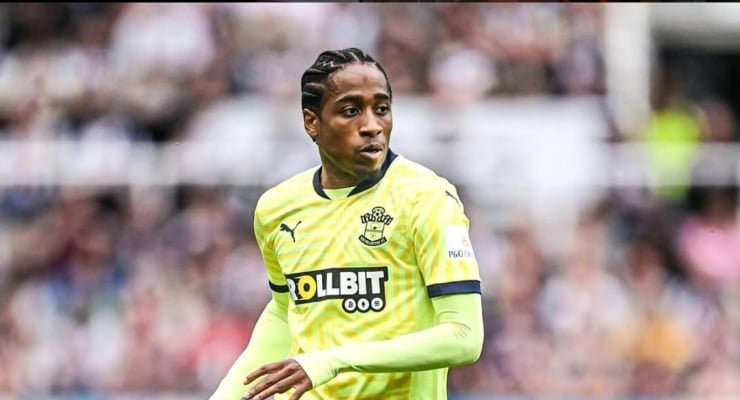 Kyle Walker-Peters chega ao Beşiktaş