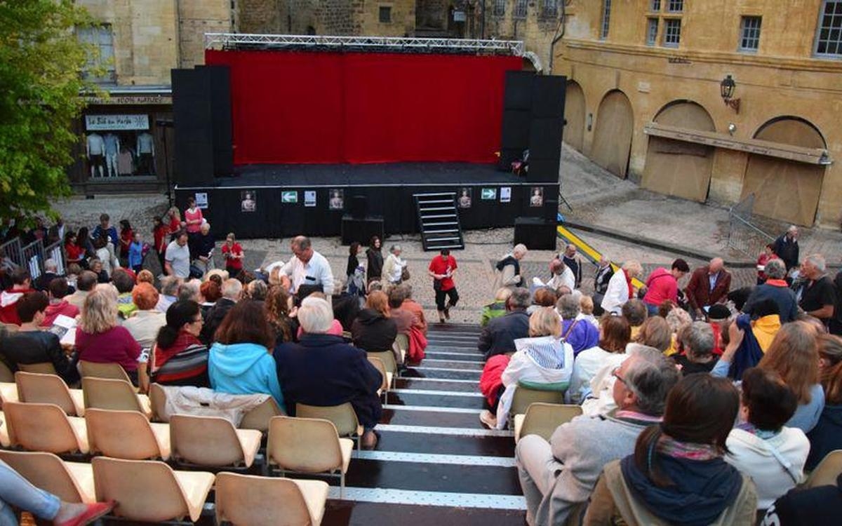 Curtain opens for the Sarlat Theatre Games Festival