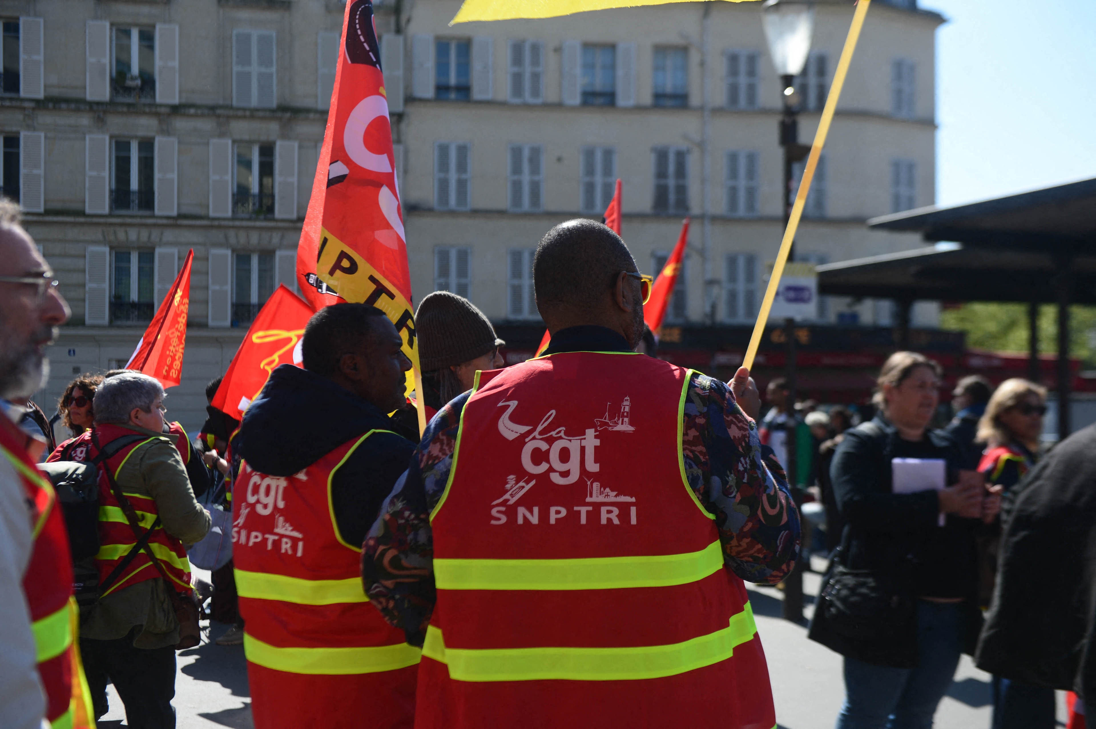 "The government and employers are choosing unemployment": the map of the 250,000 jobs under threat in France