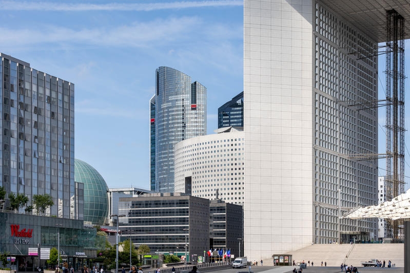 Public aid to businesses costs the State 211 billion euros, according to a Senate inquiry report.