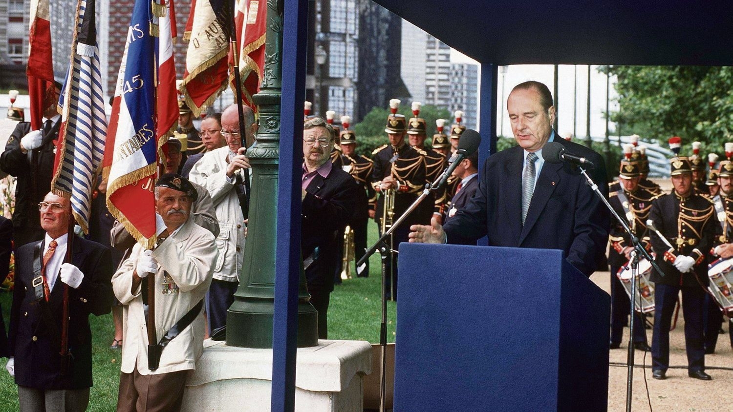 Resumo do Vel' d'Hiv: Trinta anos atrás, Jacques Chirac finalmente reconheceu o papel da França no genocídio dos judeus